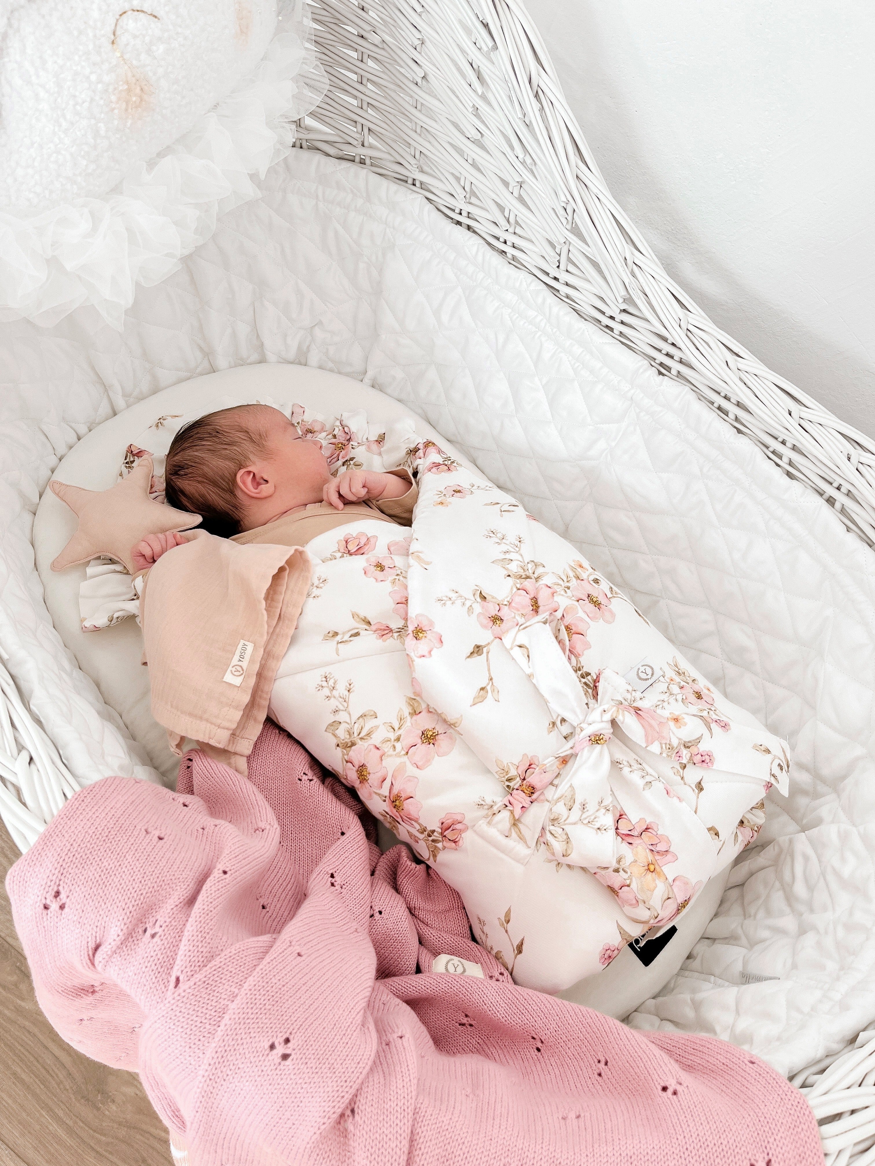 Rożek niemowlęcy — niezastąpiony element wyprawki