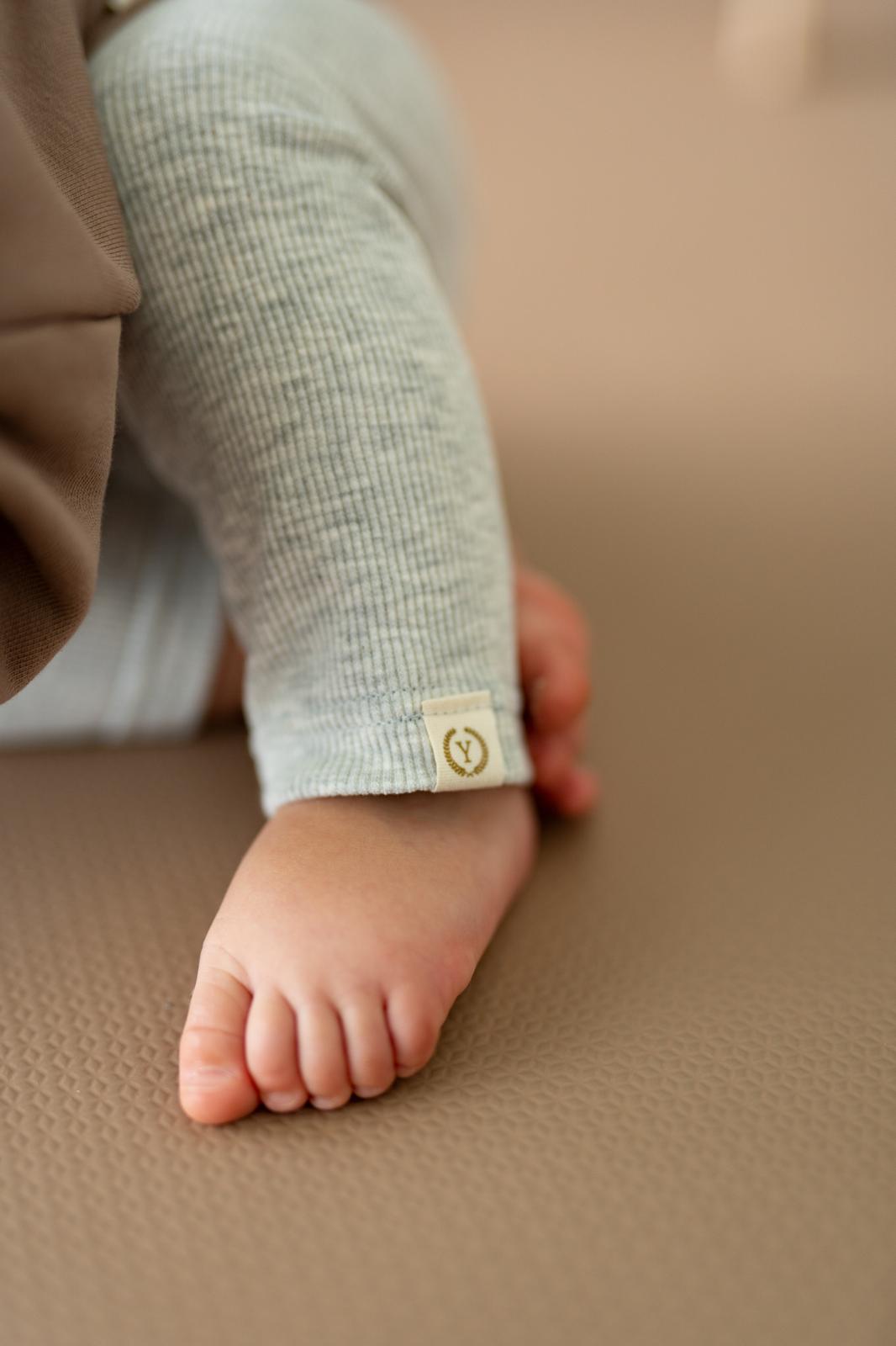 Children's striped leggings
