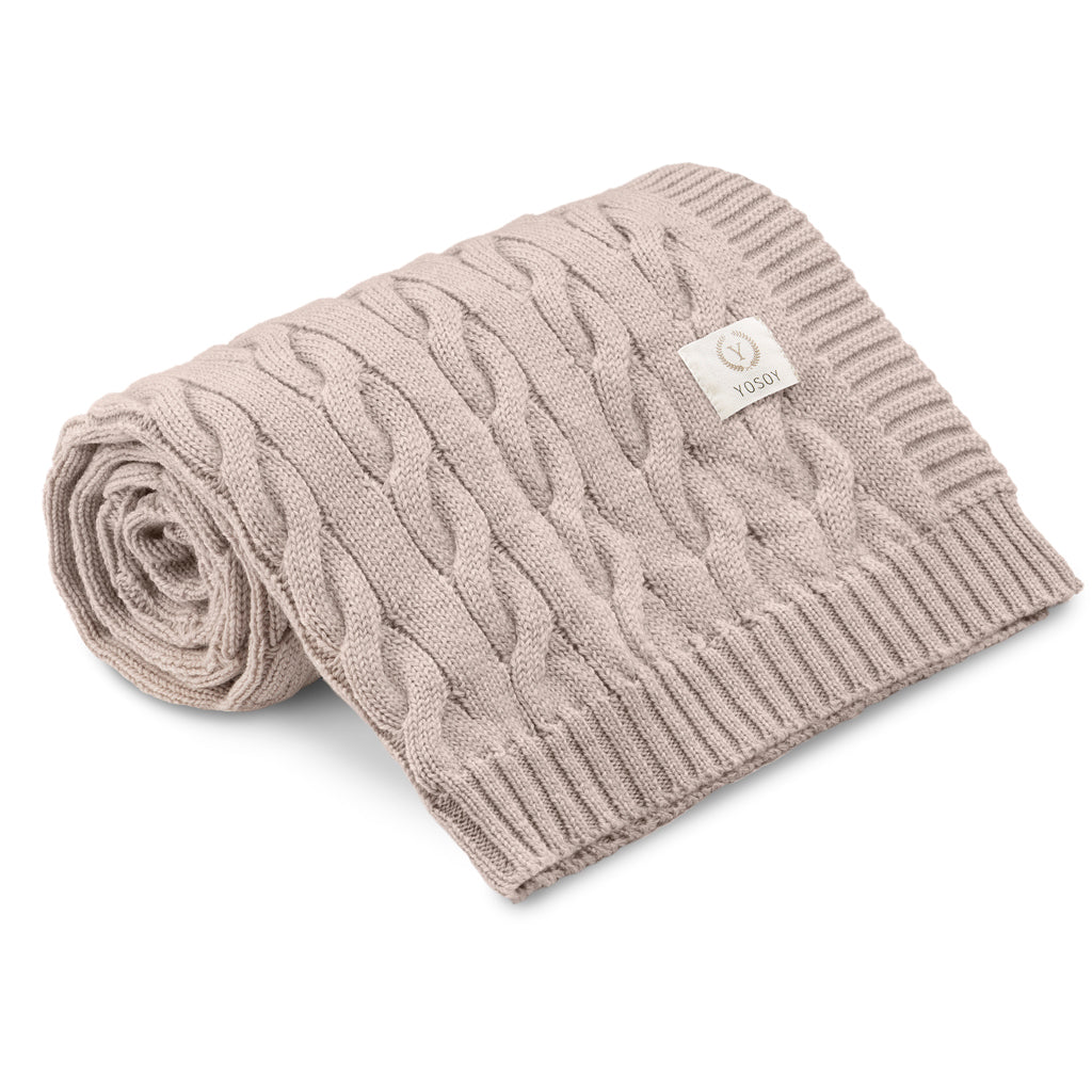 Koc z wełny merino Warkocz YOSOY w kolorze cocoa milk – 100% wełna merino, hipoalergiczny, uniwersalny rozmiar